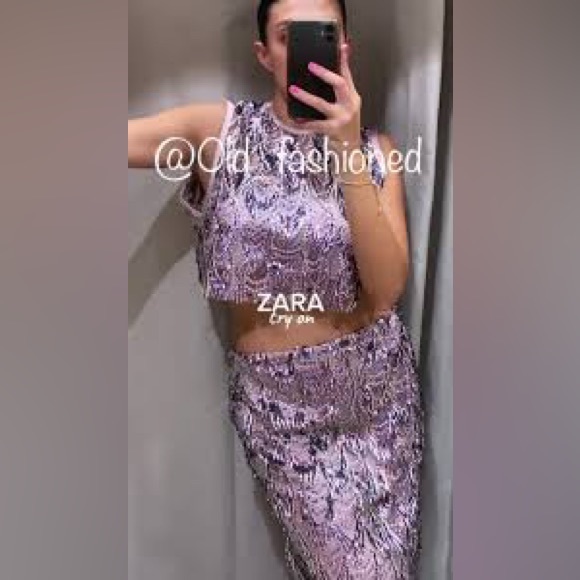 ZARA Bloggers Fav Sequin Skirt - Picture 3 of 16